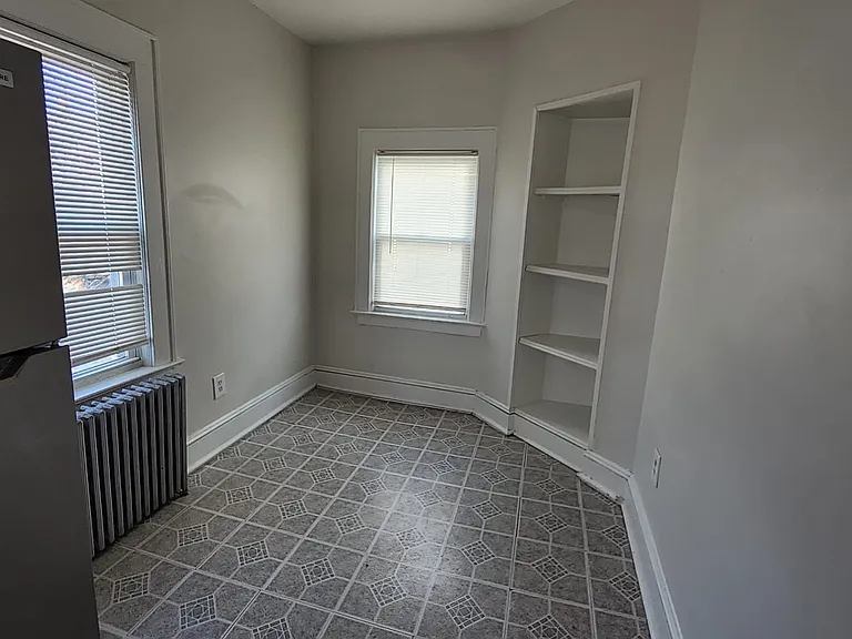 333 White St #2 — Photo 4