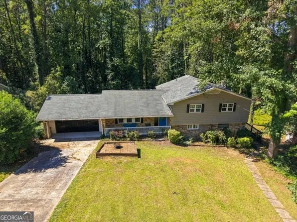 3179 Flamingo Dr, East Pt, GA 30344