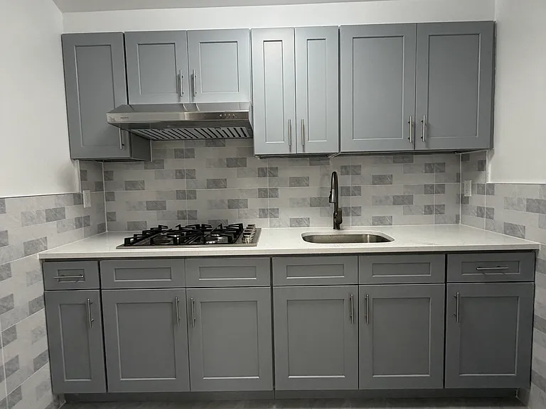 14357 Beech Ave #2 — Photo 2