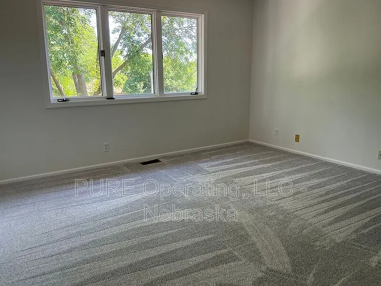 15527 Mason Cir — Photo 37