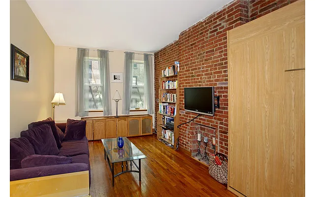 Sold by Douglas Elliman | media 10