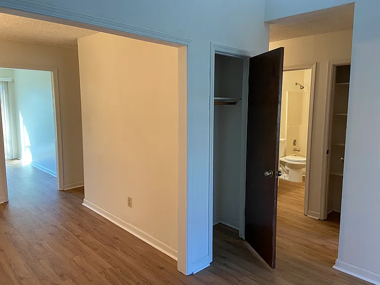 5010 Hawthorne Ct SE #2 — Photo 4