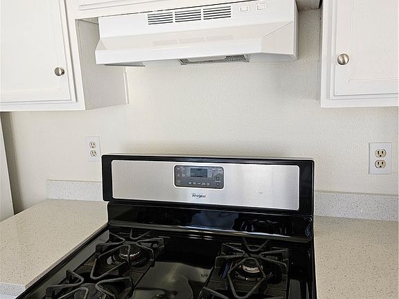 5th image of 4713 Nara Vista Way Unit 203
