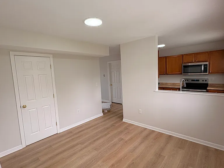 111 Bowman St #111 — Photo 5