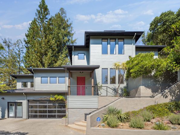62 Terrace Ave