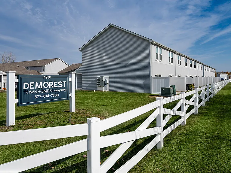 Demorest Townhomes — Photo 33
