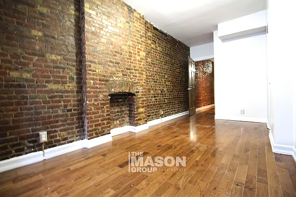 Rented by Mason Group LLC | media 26