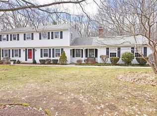 85 Stone Ridge Dr, East Greenwich, RI 02818