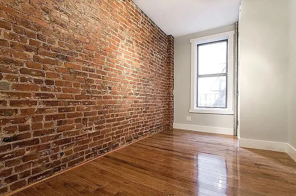 Rented by Executive Towers  | media 11