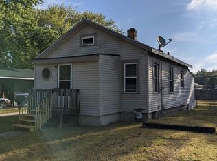 3234 8th St, Rockford, IL 61109