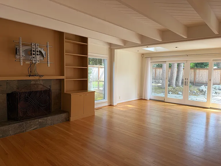 2507 Medina Cir — Photo 12