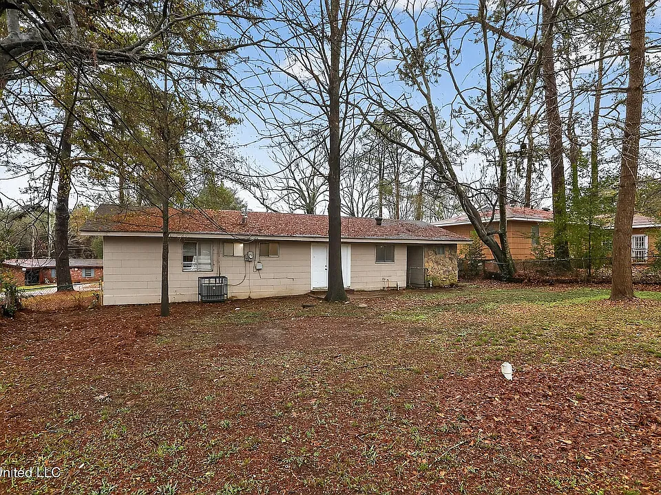 227 Queen Anne Ln