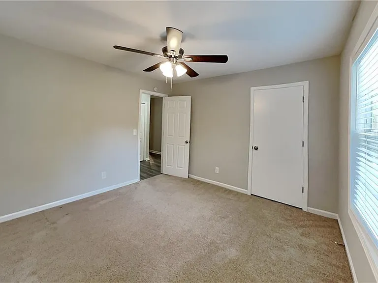 603 Brolley Ct — Photo 11