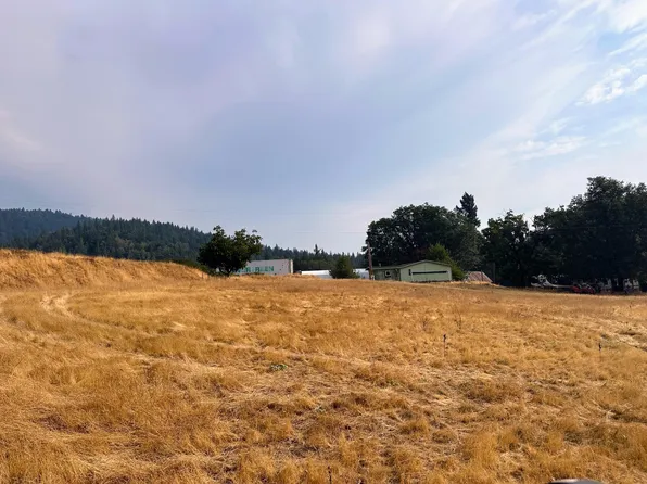 12132 Redwood Hwy, Wilderville, OR 97543