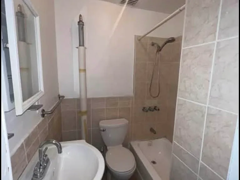 73 Hart St #2 — Photo 11