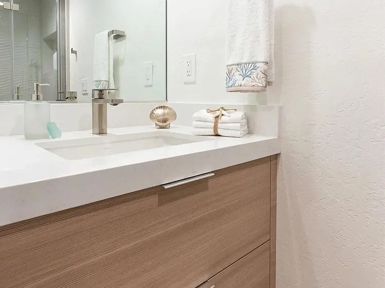 112 Marina Ave #112 — Photo 10