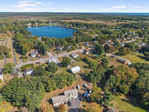3rd image of 209 Black Point Road