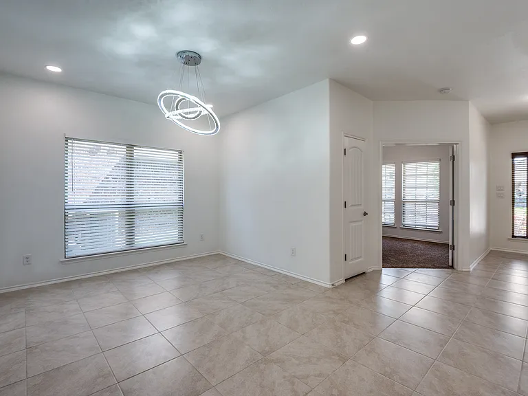 112 Mount Olive Ave — Photo 1