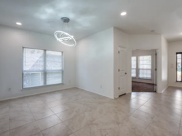 112 Mount Olive Ave, McKinney, TX 75070