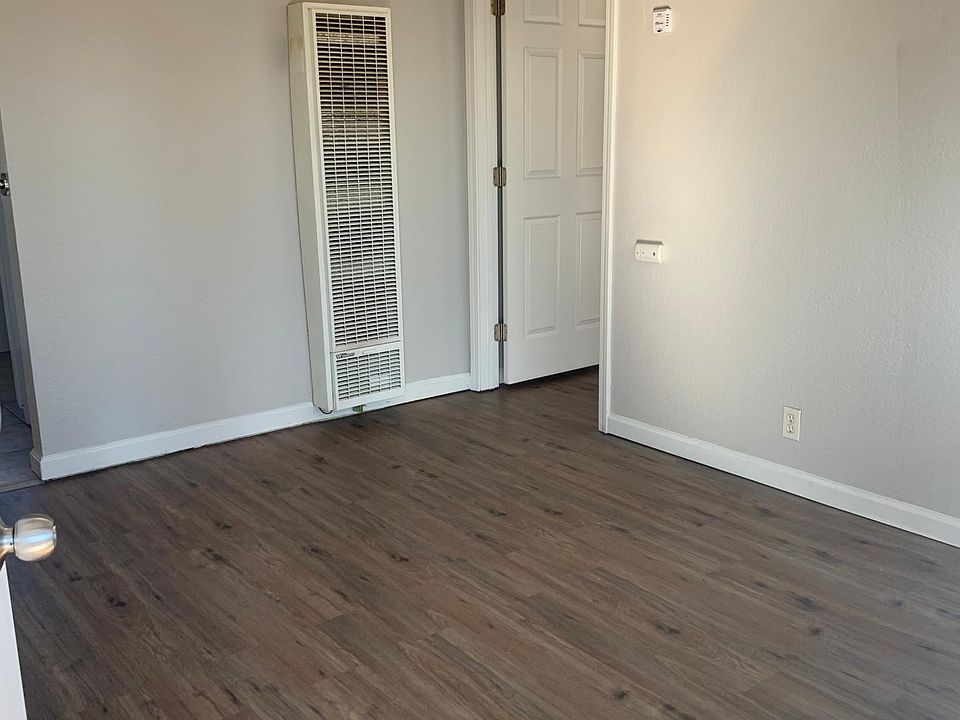 Living room. New Flooring