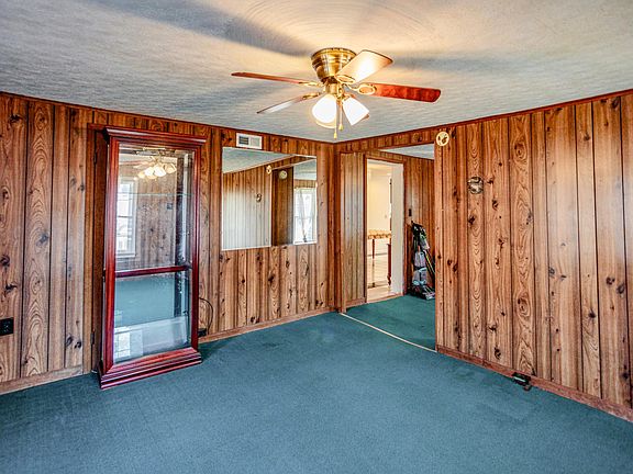 4th image of 3824 Lombardy Ave
