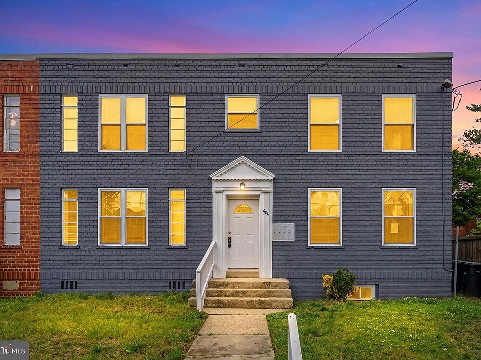 1st image of 404 Mellon St SE