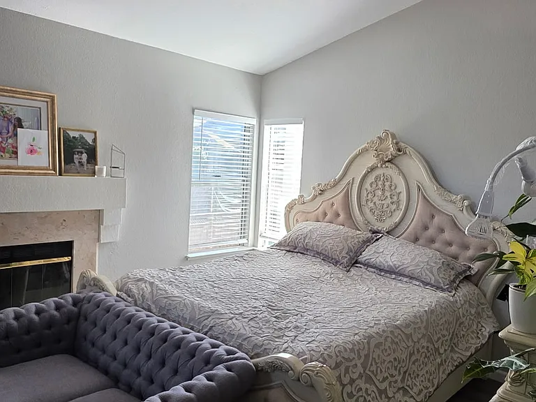 430 Guinevere Ct — Photo 31