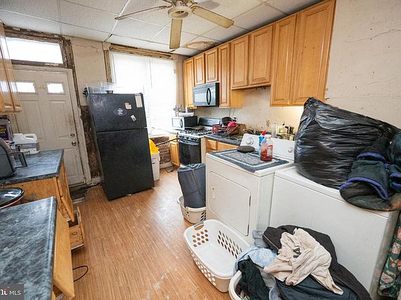 5th image of 1208 Sargeant St