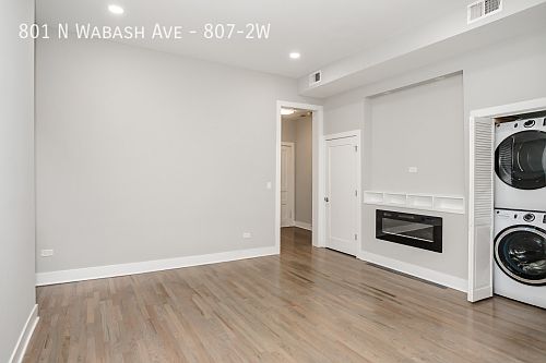 4th image of 801 N Wabash Ave #807-2W