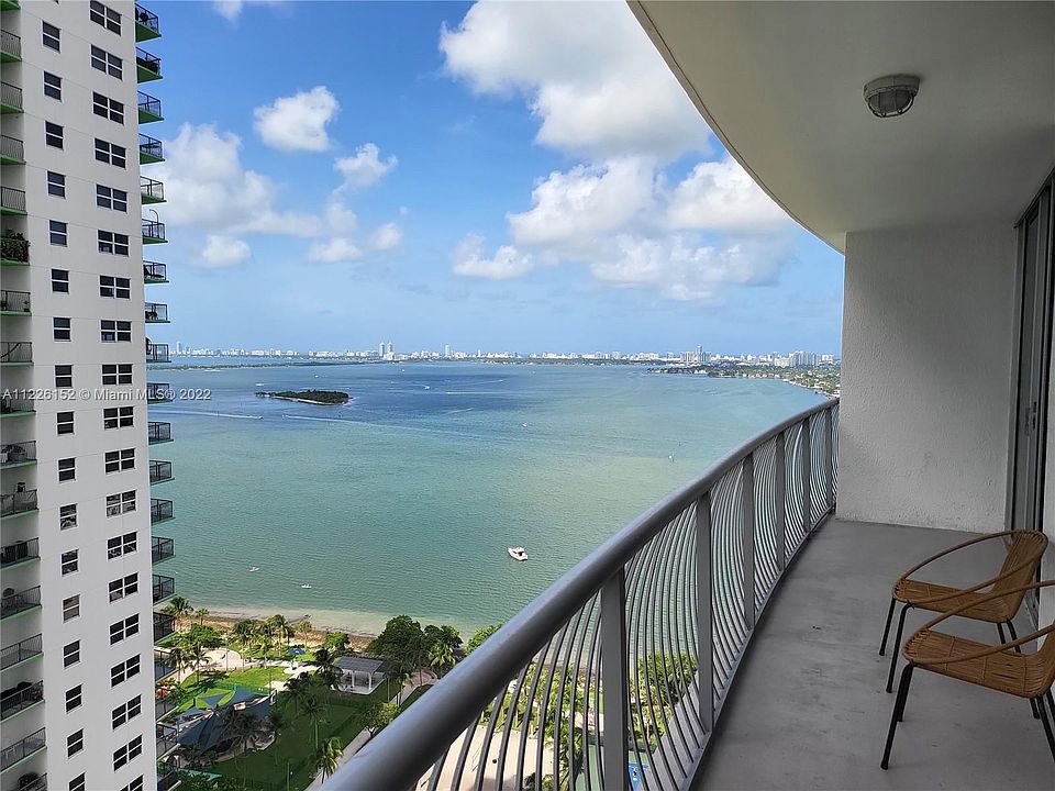1st image of 1750 N Bayshore Dr APT 2805