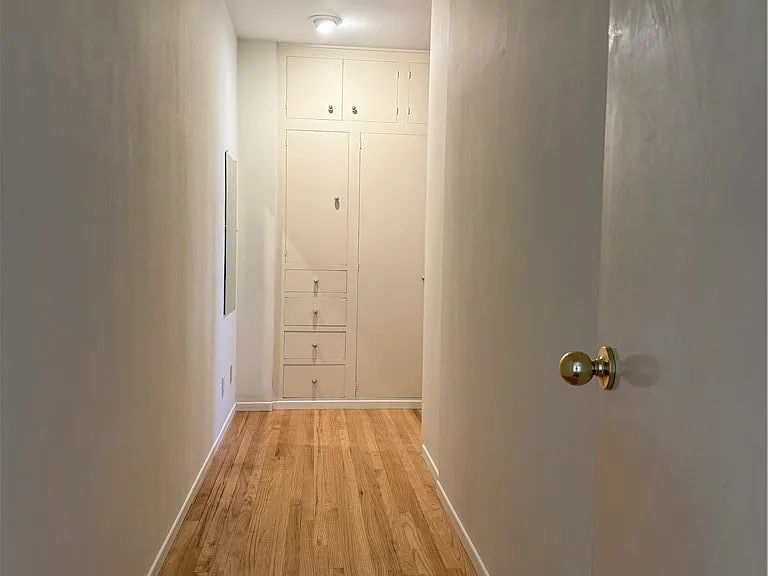 17 Andrea Ln — Photo 4