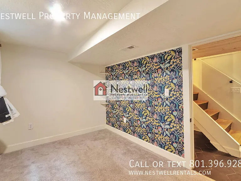 1062 E Roosevelt Ave — Photo 18
