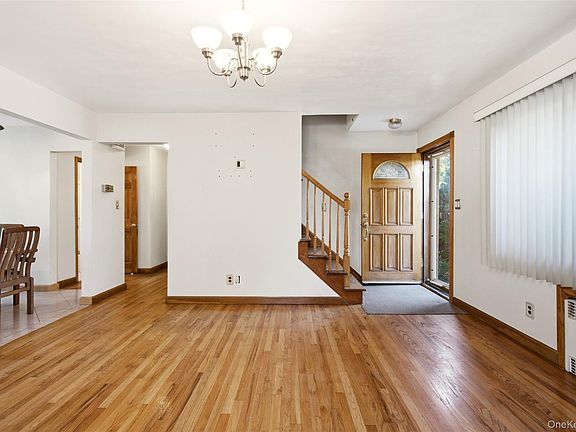 4th image of 2093 Bergen Street