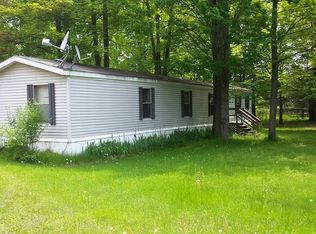 3008 Groszek Rd, Pinconning, MI 48659