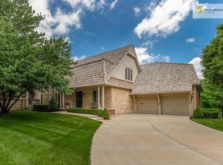 32 Le Mans Ct, Prairie Village, KS 66208