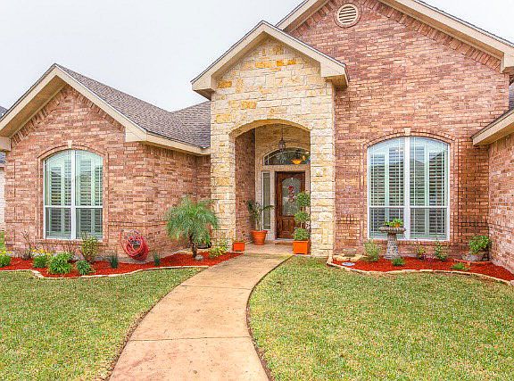 2nd image of 2410 Nicole Dr