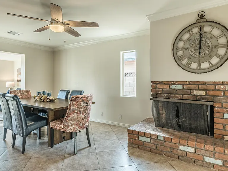 8301 E Jackrabbit Rd — Photo 8