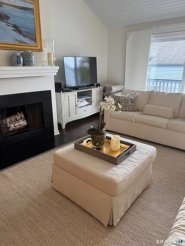 1 Island Dr #9 Photo 1