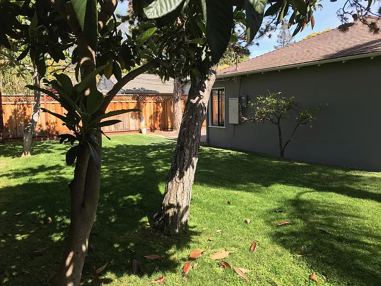 1873 Lenolt St — Photo 11