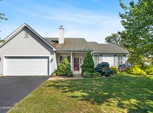 19 Carriage Rd, Whiting, NJ 08759