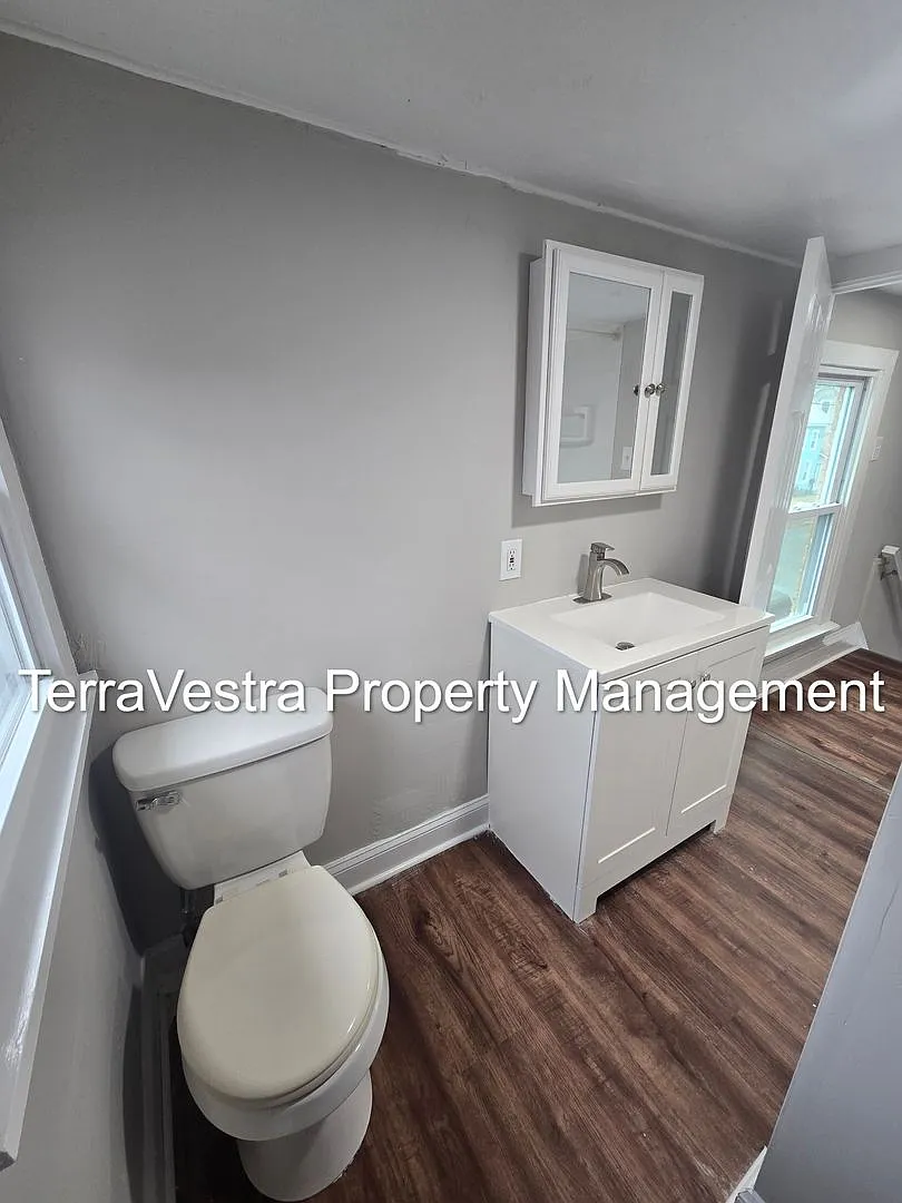 15 Pike Ave — Photo 4