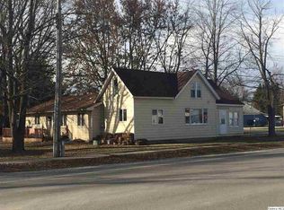 416 E Union St, Mt Sterling, IL 62353