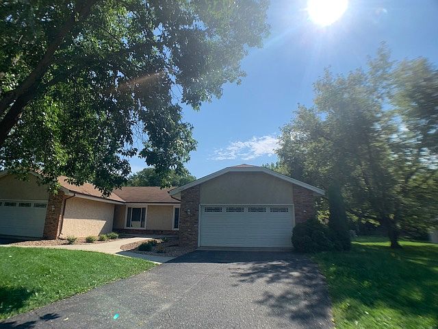 17642 Ionia Ct in Lakeville