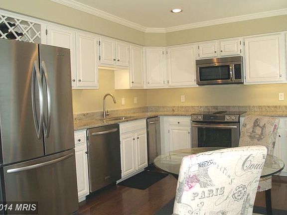 4th image of 10923 Bloomingdale Dr