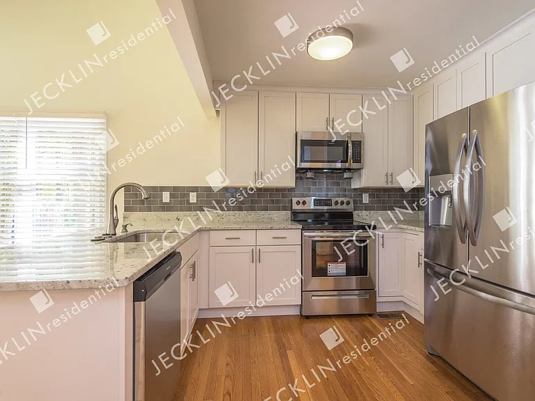 12515 Cutler Ridge Dr — Photo 5