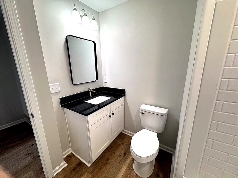 301 Dahl St — Photo 7
