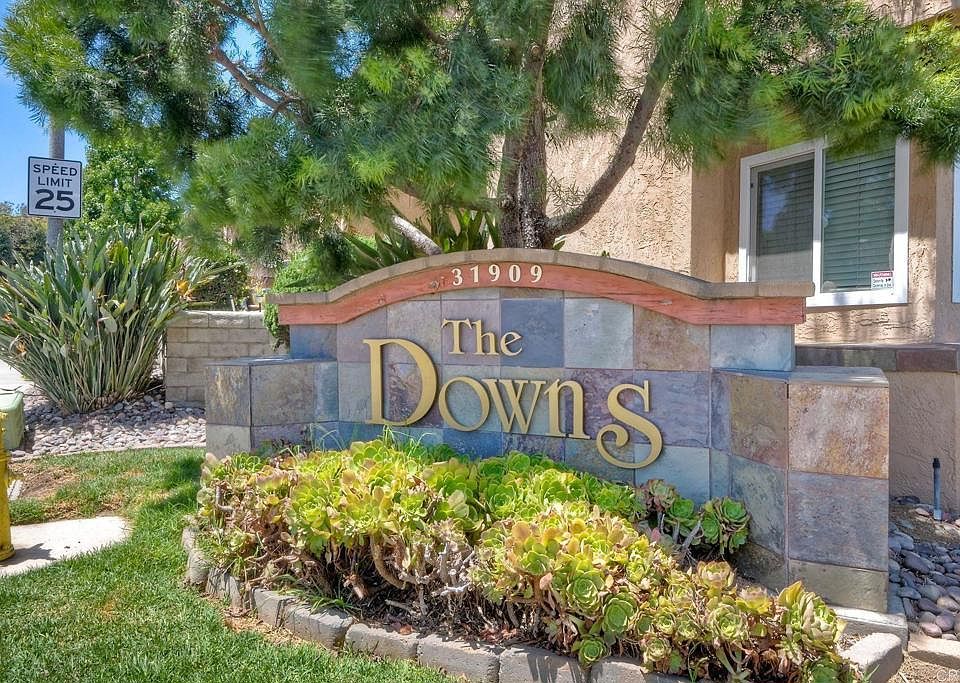 1st image of 31909 Del Cielo Este Unit 27
