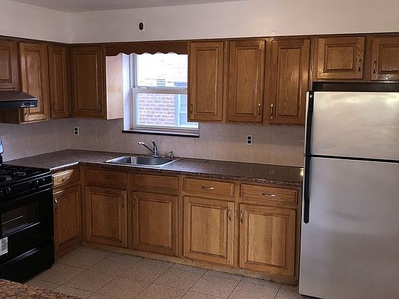 3rd image of 2151 84th St #3