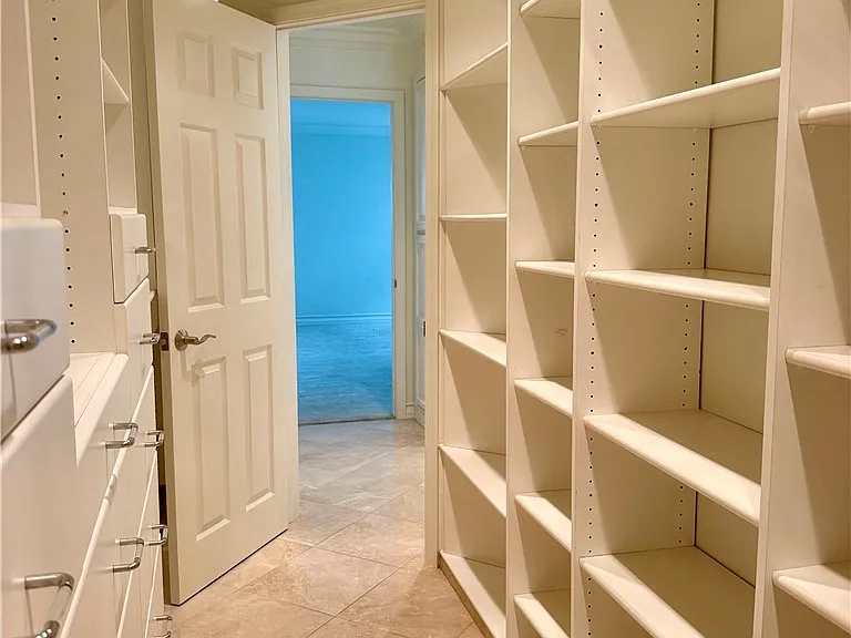 363 Newport Glen Ct — Photo 29
