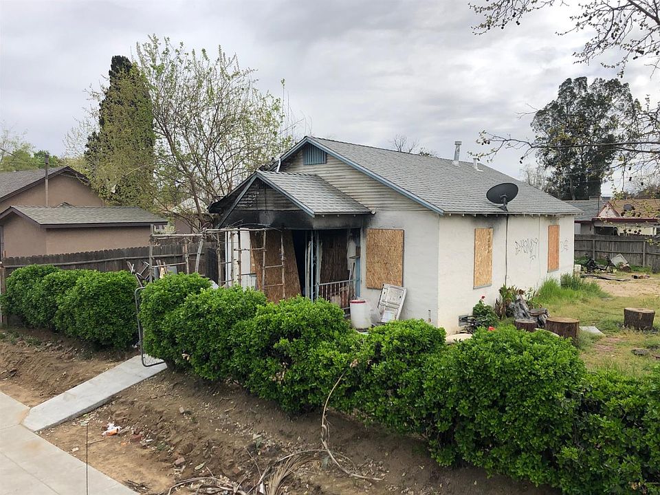 1st image of 3120 E Thomas Ave
